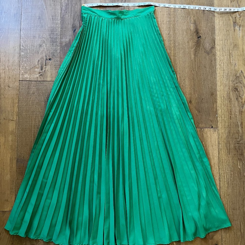 Emerald Green Pleated Maxi Skirt
